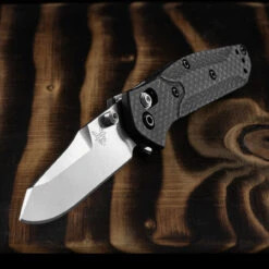 Benchmade 945-2 Mini Osborne Folding Knife -Outdoor Utility Shop BM945 2.5 56929.1690795961