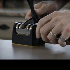 Work Sharp Pull Through Kitchen Sharpener -Outdoor Utility Shop K09DX296det2 27005.1651753805