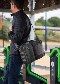 Magforce Recruit Briefcase Waxed Canvas -Outdoor Utility Shop MF W0343 Boutdoor 52555.1689852909.1280.1280 79075.1689945535