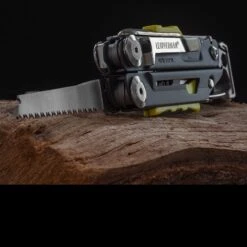 Leatherman Signal -Outdoor Utility Shop wit lt700bldet3 31458.1587418991